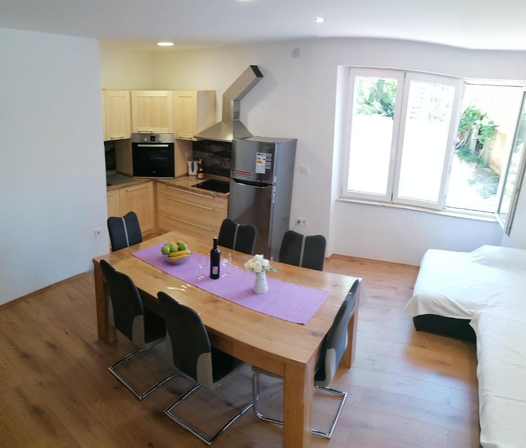 Apartment "B" 50 M From The Beach Zadar Dış mekan fotoğraf
